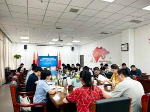 洛陽經(jīng)開區(qū)管委會副主任馮治國率隊(duì)調(diào)研炎黃科技園